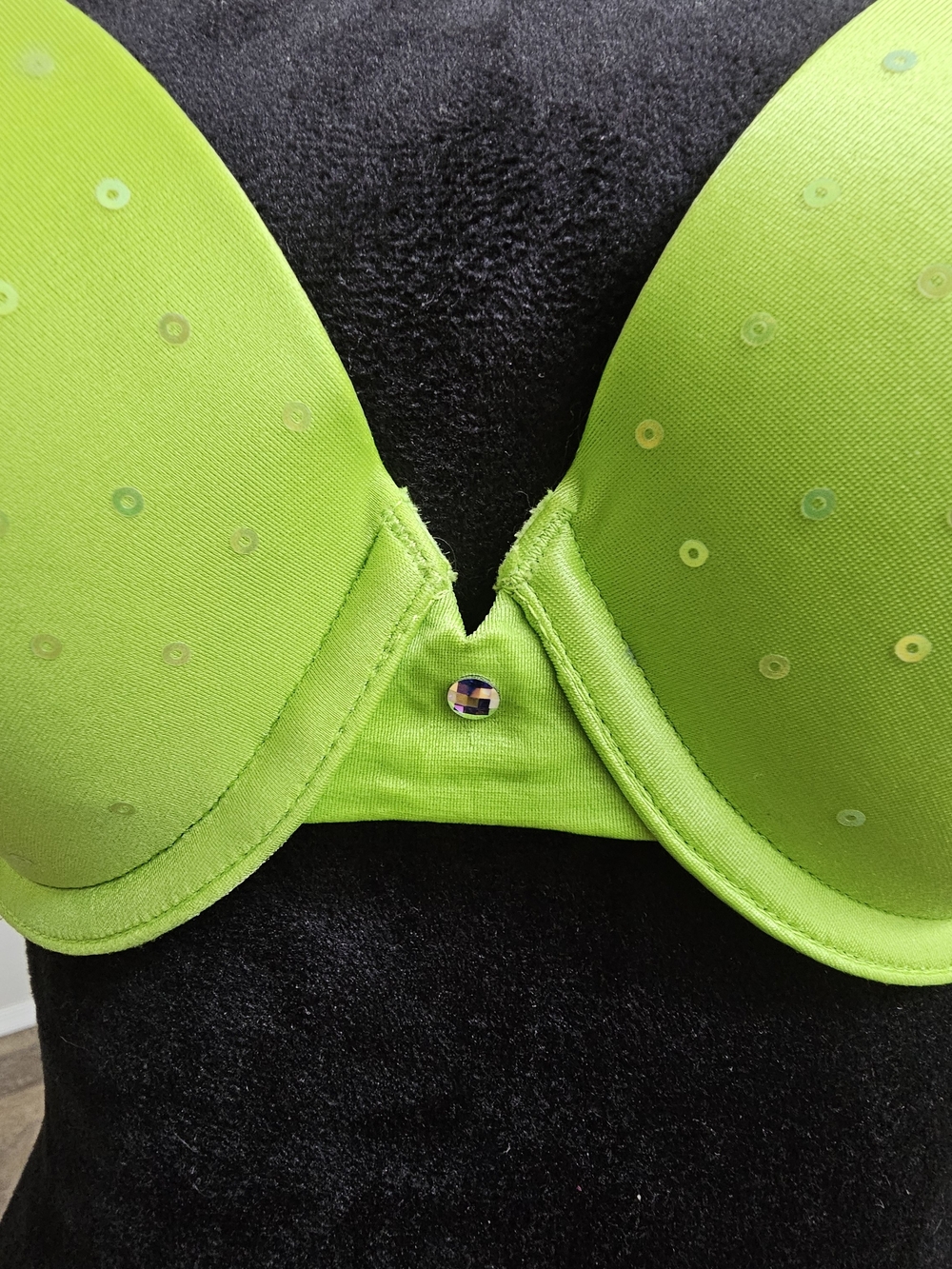 34D Victoria's Secret Neon Lime Sequin Push-Up Bra - Picture 13 of 14